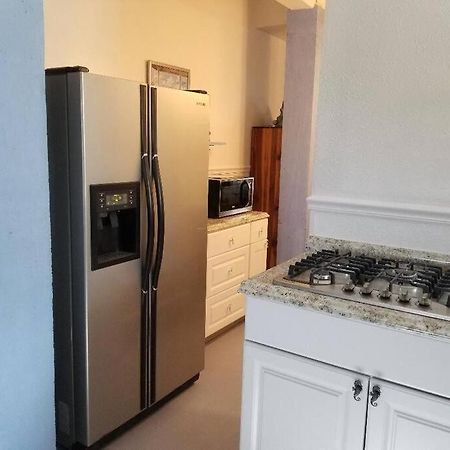 The Seahorse Apt - Lakeside And Close To The Beach Daire Galveston Dış mekan fotoğraf
