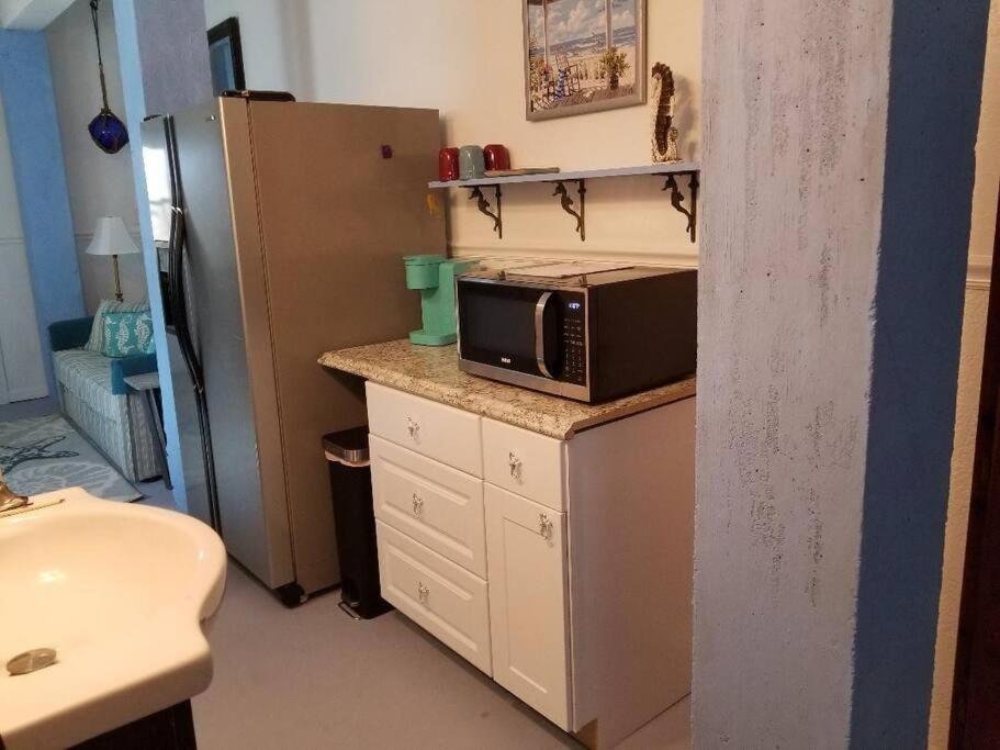 The Seahorse Apt - Lakeside And Close To The Beach Daire Galveston Dış mekan fotoğraf